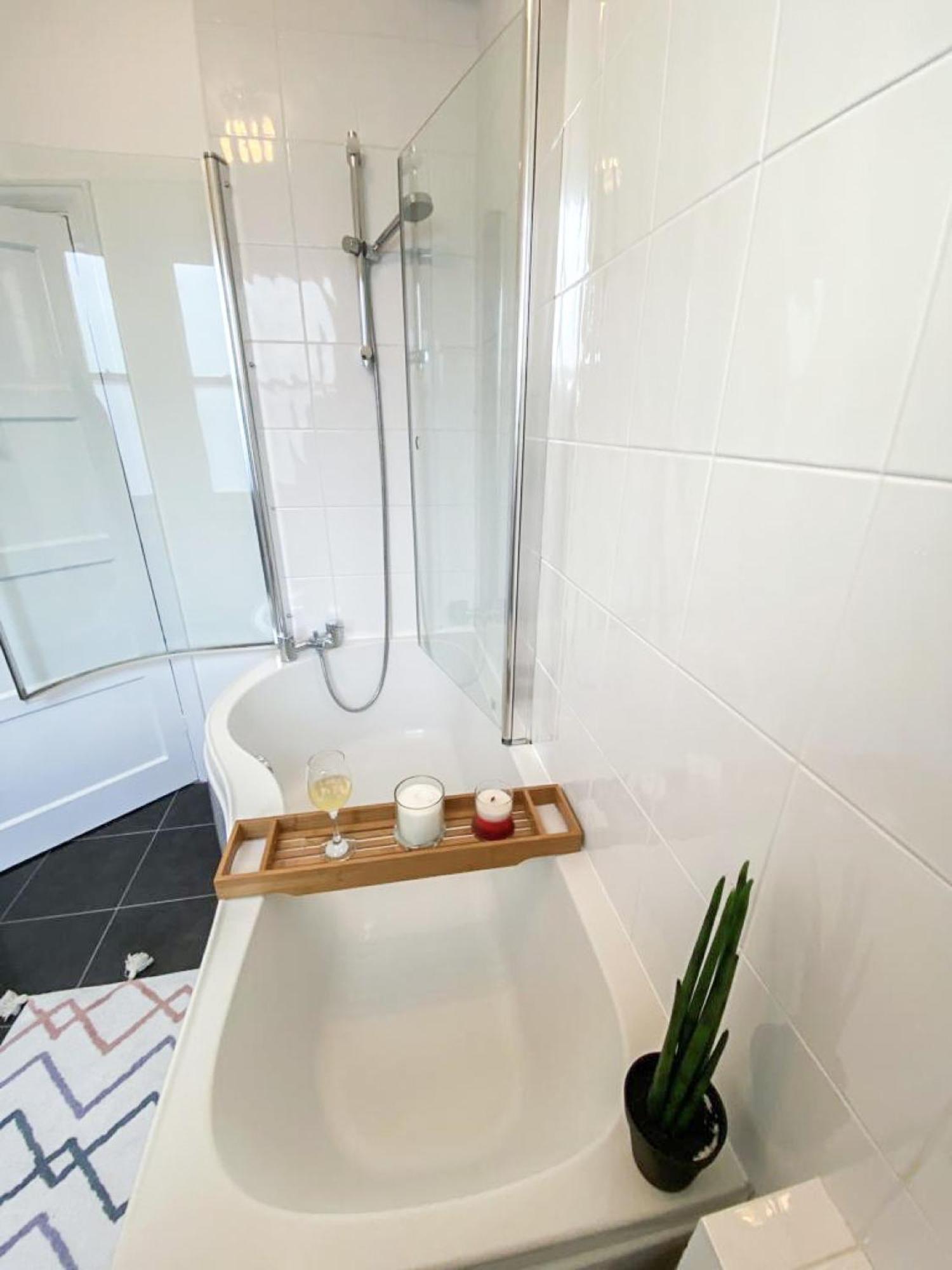 Lovely 3 Bedroom Maisonette With Private Roof Terrace In Hammersmith ロンドン エクステリア 写真