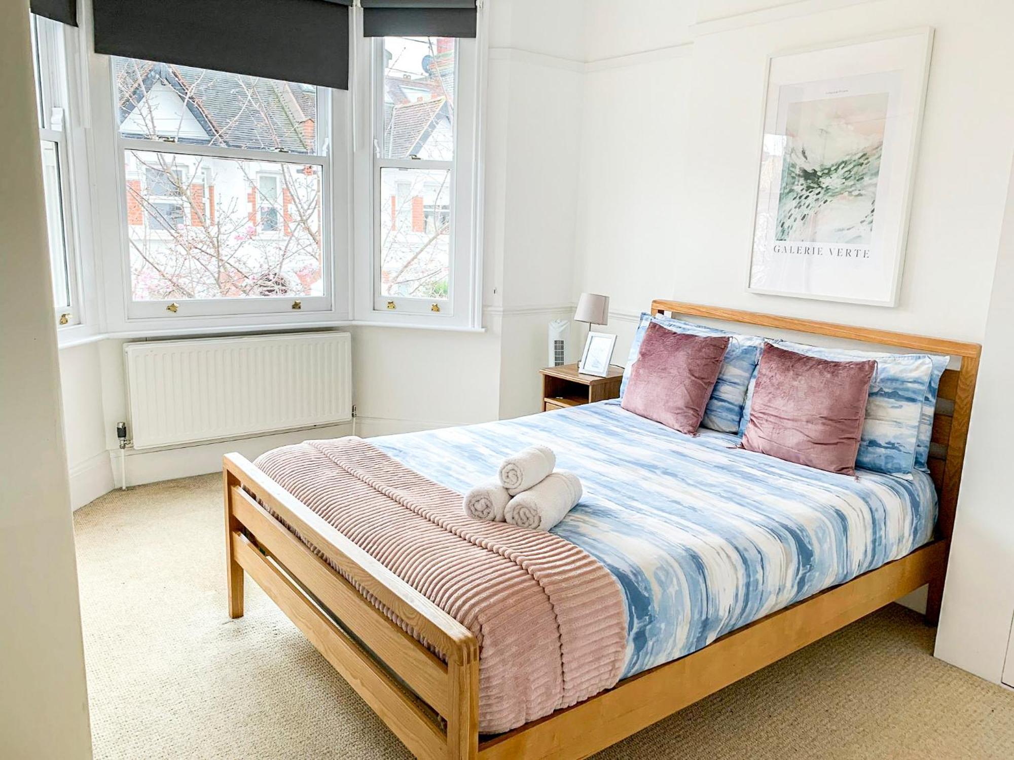 Lovely 3 Bedroom Maisonette With Private Roof Terrace In Hammersmith ロンドン エクステリア 写真